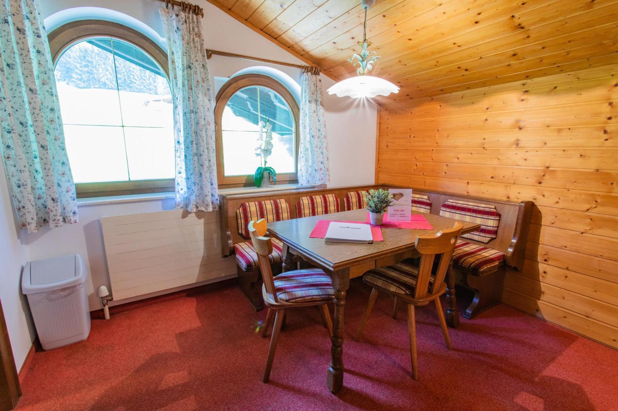 Huberhof 8 By Alpenidyll Apartments Schladming Bagian luar foto